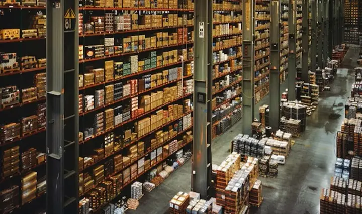 Responsive Logistics.
Real-Time Inventory.